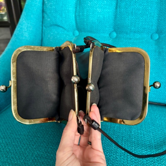 Vintage Coach Double Kisslock Swinger 8517 1960s - Picture 5 of 10